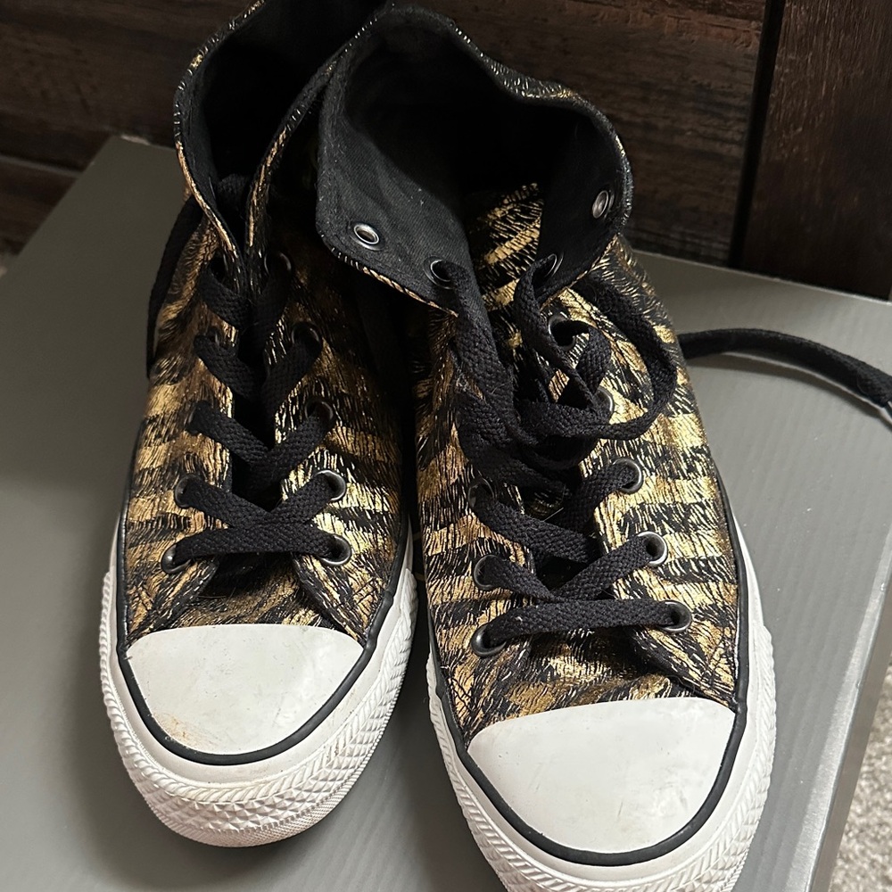 Converse Zebra Print High-Top Sneakers - Picture 3 of 6